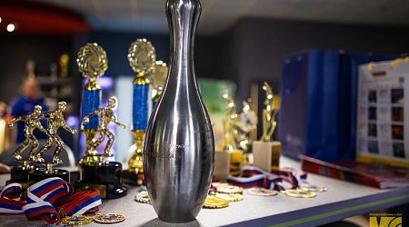 ЕВРАЗ Маркет занял 3-е место в турнире по боулингу «Стальная кегля»